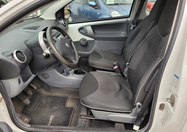 Peugeot 107 cena 5999 przebieg: 132000, rok produkcji 2009 z Luboń małe 37